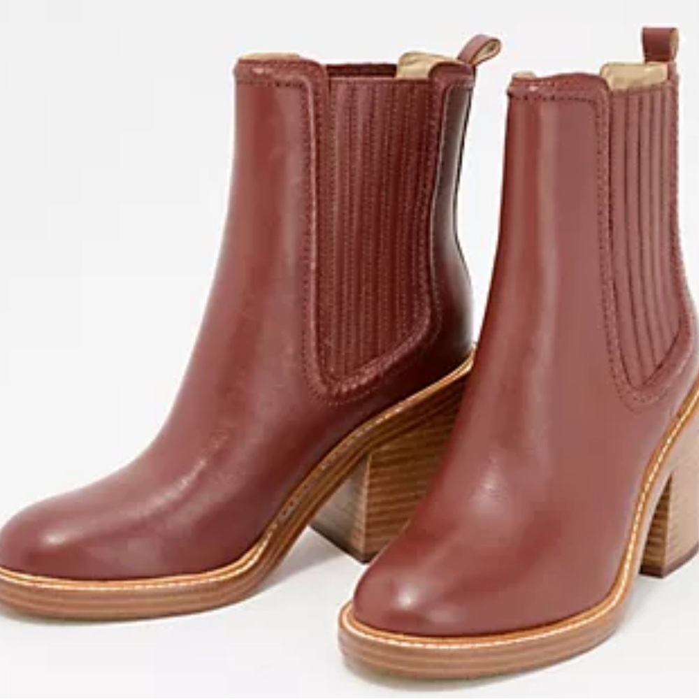 🌸MARC FISHER🌸 Halida Leather Heeled Ankle Boot Size: 6M